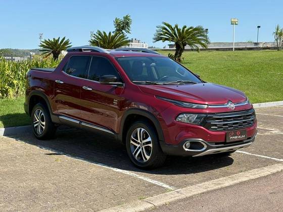 FIAT TORO 1.8 16V EVO FLEX FREEDOM AT6 FIAT TORO 1.8 16V EVO FLEX FREEDOM AT6